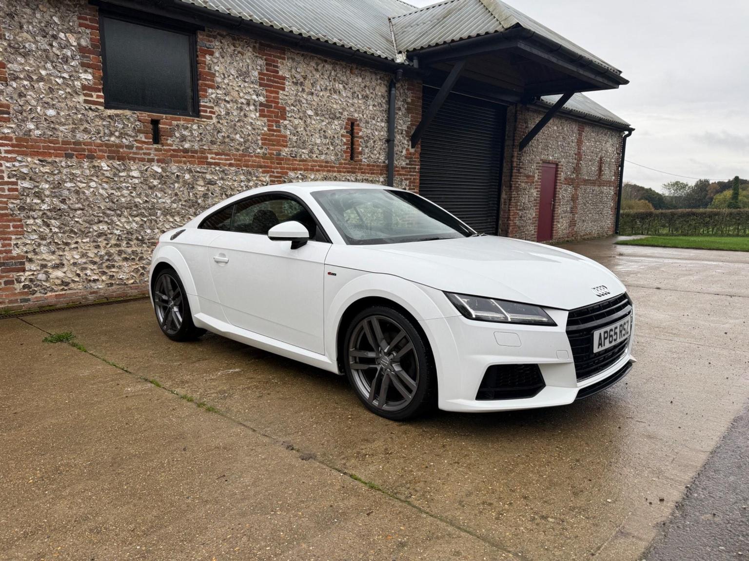 Audi TT 1.8 TFSI S line Euro 6 (s/s) 3dr