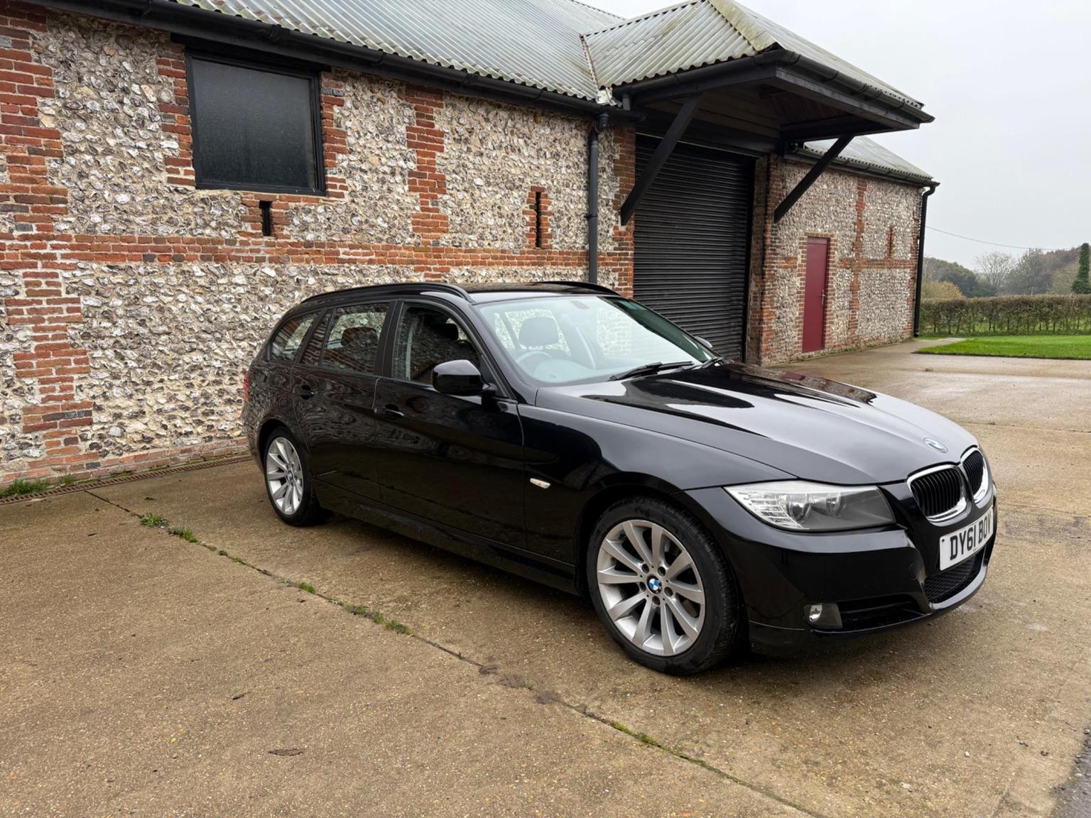 BMW 3 Series 2.0 320d SE Touring Steptronic Euro 5 5dr