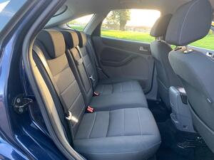 Ford Focus 1.6 Titanium 5dr