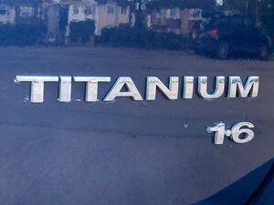 Ford Focus 1.6 Titanium 5dr