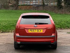 Ford Focus 1.6 Zetec Climate 5dr