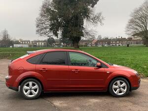Ford Focus 1.6 Zetec Climate 5dr