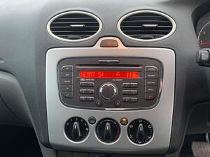 Ford Focus 1.6 Zetec Climate 5dr