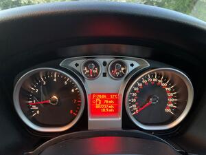 Ford Focus 1.6 Zetec 5dr