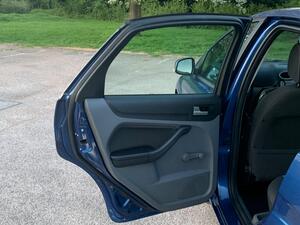 Ford Focus 1.6 Zetec 5dr