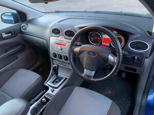 Ford Focus 1.6 Zetec 5dr
