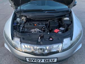 Honda Civic 1.8 i-VTEC ES 5dr