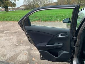 Honda Civic 1.8 i-VTEC ES EURO 5 (s/s) 5dr