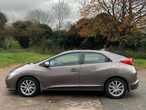 Honda Civic 1.8 i-VTEC ES EURO 5 (s/s) 5dr