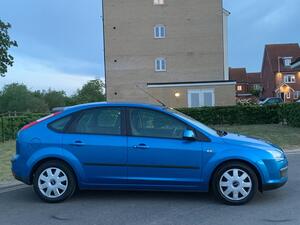 Ford Focus 1.6 LX 5dr