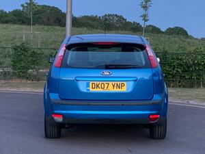 Ford Focus 1.6 LX 5dr