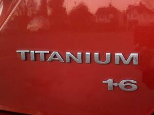 Ford Focus 1.6 Titanium 5dr