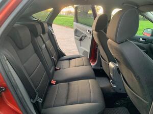 Ford Focus 1.6 Titanium 5dr