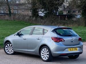 Vauxhall Astra 1.6 16V SE EURO 5 5dr