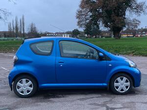 Toyota AYGO 1.0 VVT-i BLUE EURO 5 3dr