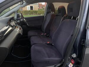 Honda FR-V 1.8 i-VTEC ES 5dr