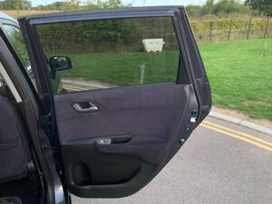 Honda FR-V 1.8 i-VTEC ES 5dr