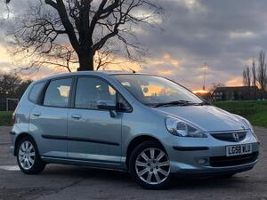 Honda Jazz 1.4 i-DSI SE CVT-7 5dr