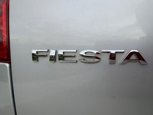 Ford Fiesta 1.6 GHIA 5dr