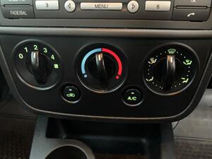 Ford Fiesta 1.6 GHIA 5dr