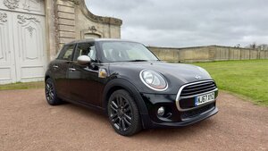 Mini Hatch 1.5 Cooper Seven 5dr