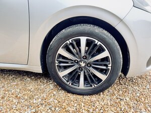 Peugeot 208 1.2 208 Allure Premium 5dr