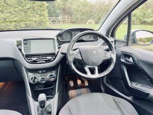 Peugeot 208 1.2 208 Allure Premium 5dr