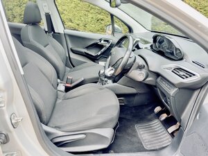 Peugeot 208 1.2 208 Allure Premium 5dr