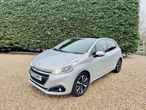 Peugeot 208 1.2 208 Allure Premium 5dr