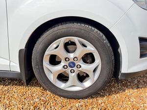 Ford C-Max 1.0T EcoBoost Zetec Euro 5 (s/s) 5dr