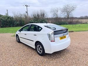 Toyota Prius 1.8 VVT-h CVT Euro 5 (s/s) 5dr