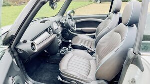 MINI Convertible 1.6 Cooper Highgate Convertible 2dr
