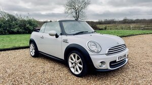 MINI Convertible 1.6 Cooper Highgate Convertible 2dr