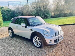 MINI Convertible 1.6 Cooper Highgate Convertible 2dr Petrol Manual EURO 6 (s/s) (122 PS)