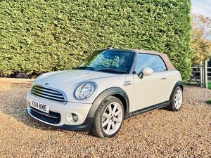 MINI Convertible 1.6 Cooper Highgate Convertible 2dr Petrol Manual EURO 6 (s/s) (122 PS)