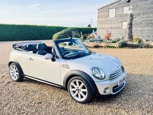 MINI Convertible 1.6 Cooper Highgate Convertible 2dr Petrol Manual EURO 6 (s/s) (122 PS)