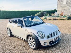 MINI Convertible 1.6 Cooper Highgate Convertible 2dr Petrol Manual EURO 6 (s/s) (122 PS)