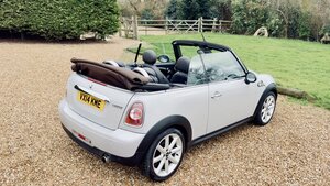 MINI Convertible 1.6 Cooper Highgate Convertible 2dr
