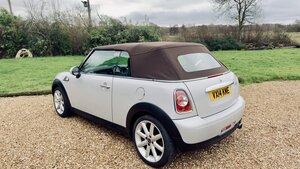 MINI Convertible 1.6 Cooper Highgate Convertible 2dr