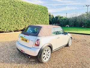 MINI Convertible 1.6 Cooper Highgate Convertible 2dr Petrol Manual EURO 6 (s/s) (122 PS)