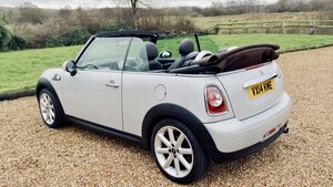MINI Convertible 1.6 Cooper Highgate Convertible 2dr