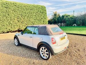 MINI Convertible 1.6 Cooper Highgate Convertible 2dr Petrol Manual EURO 6 (s/s) (122 PS)