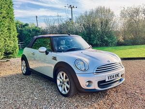 MINI Convertible 1.6 Cooper Highgate Convertible 2dr Petrol Manual EURO 6 (s/s) (122 PS)