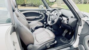 MINI Convertible 1.6 Cooper Highgate Convertible 2dr