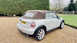 MINI Convertible 1.6 Cooper Highgate Convertible 2dr