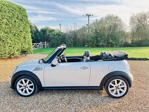 MINI Convertible 1.6 Cooper Highgate Convertible 2dr Petrol Manual EURO 6 (s/s) (122 PS)