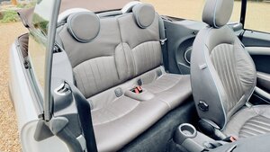 MINI Convertible 1.6 Cooper Highgate Convertible 2dr