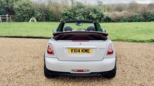MINI Convertible 1.6 Cooper Highgate Convertible 2dr