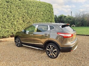 Nissan Qashqai 1.2 DIG-T Tekna 2WD EURO 5 (s/s) 5dr