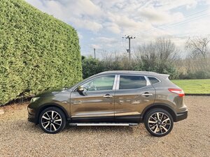 Nissan Qashqai 1.2 DIG-T Tekna 2WD EURO 5 (s/s) 5dr